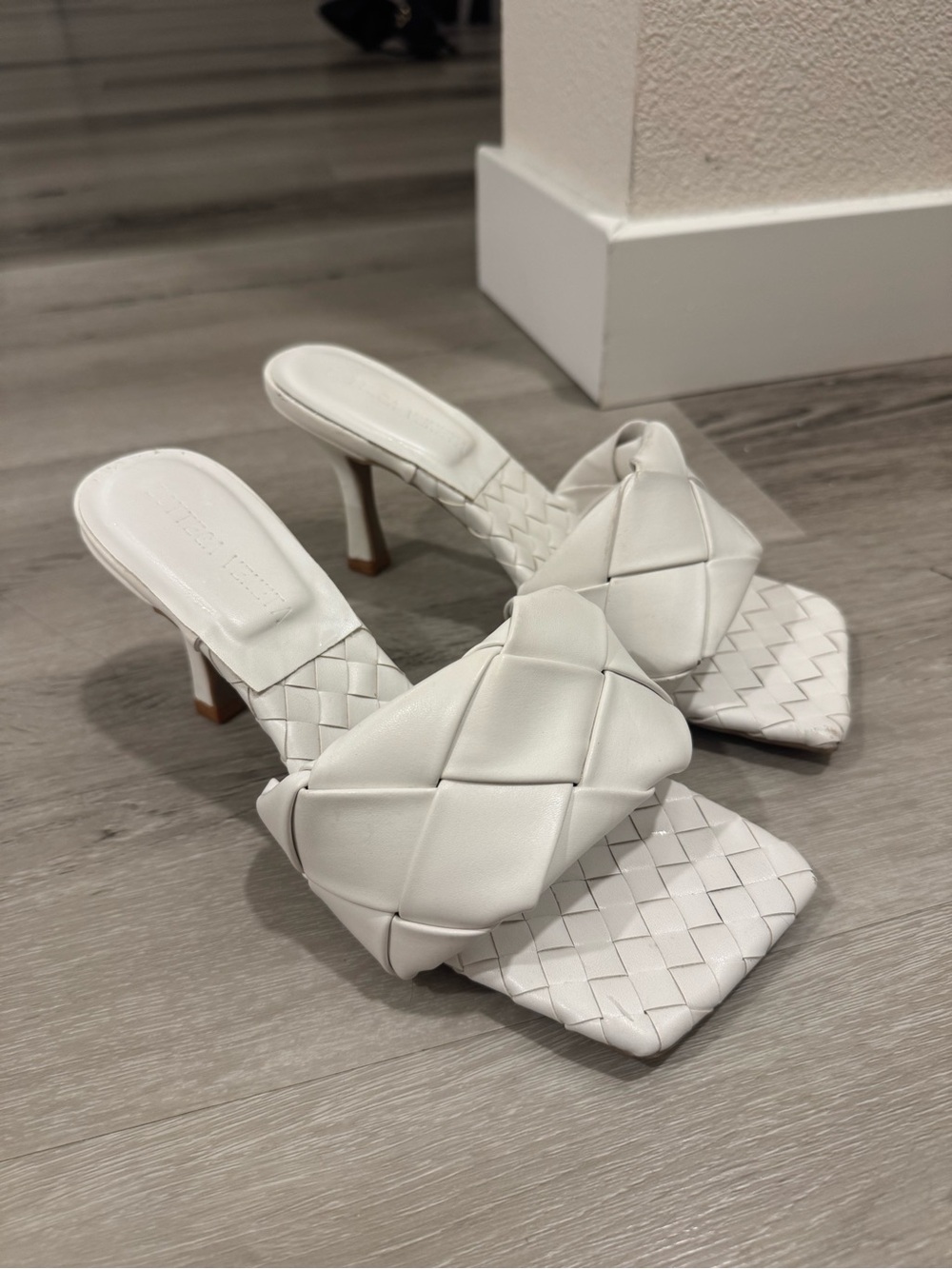 White Woven Square-Toe Heeled Mules 37size